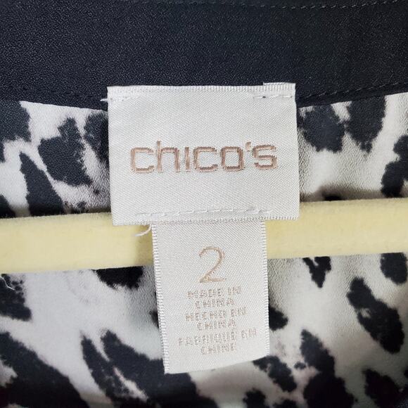 Chico's Leopard Lace-Up Cold Shoulder V-Neck Tunic Size 2 - Picture 3 of 8